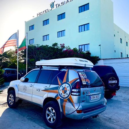 Hotel Tasiast ヌアディブ エクステリア 写真