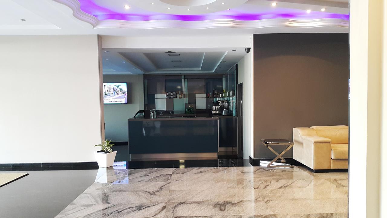 Hotel Tasiast ヌアディブ エクステリア 写真