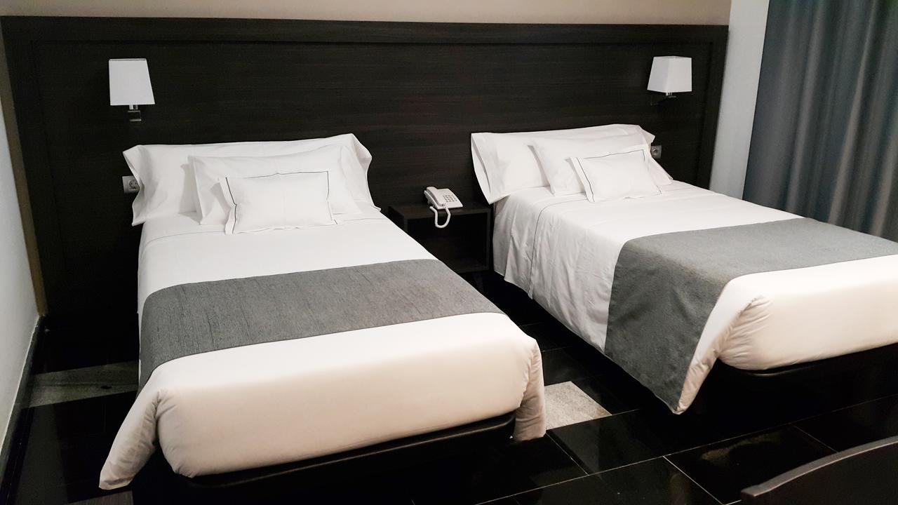 Hotel Tasiast ヌアディブ エクステリア 写真