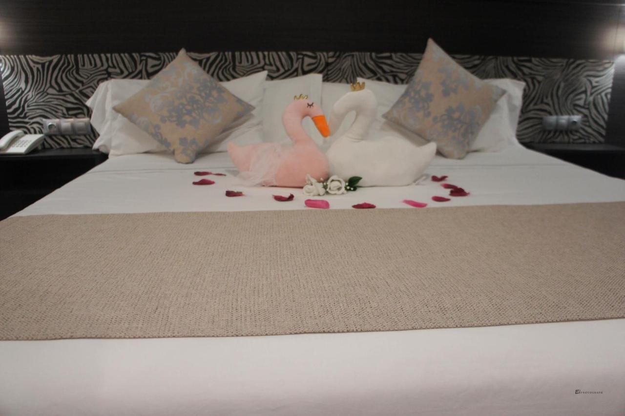 Hotel Tasiast ヌアディブ エクステリア 写真